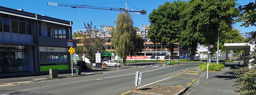 Image of the roundabout at the intersection of Tristram Street and Collingwood Street