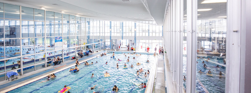 Image of the indoor pools at Waterworld 